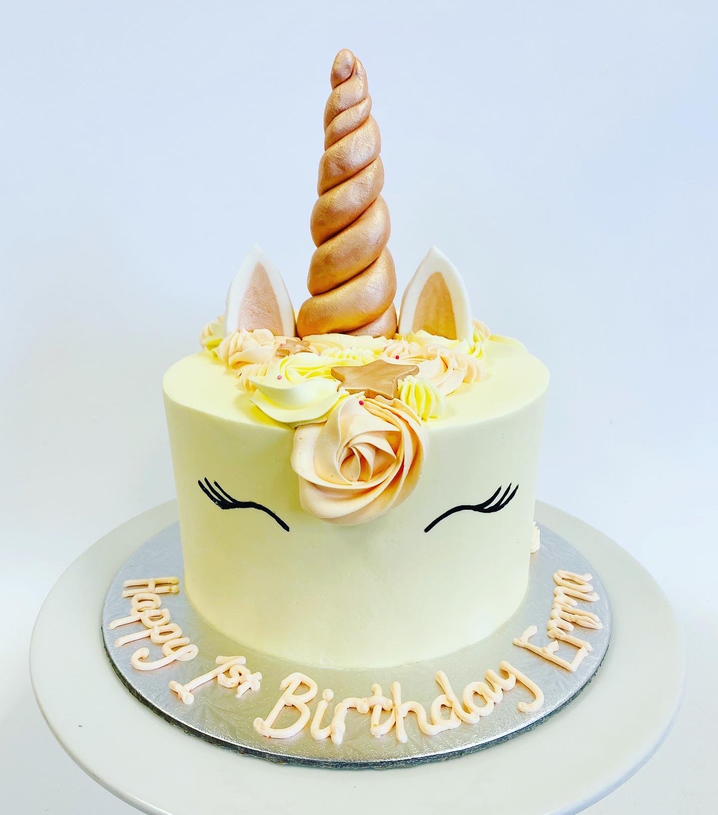 Rainbow Ruffled Unicorn Cake | Unicorn Cake | Order Custom Cakes in  Bangalore – Liliyum Patisserie & Cafe